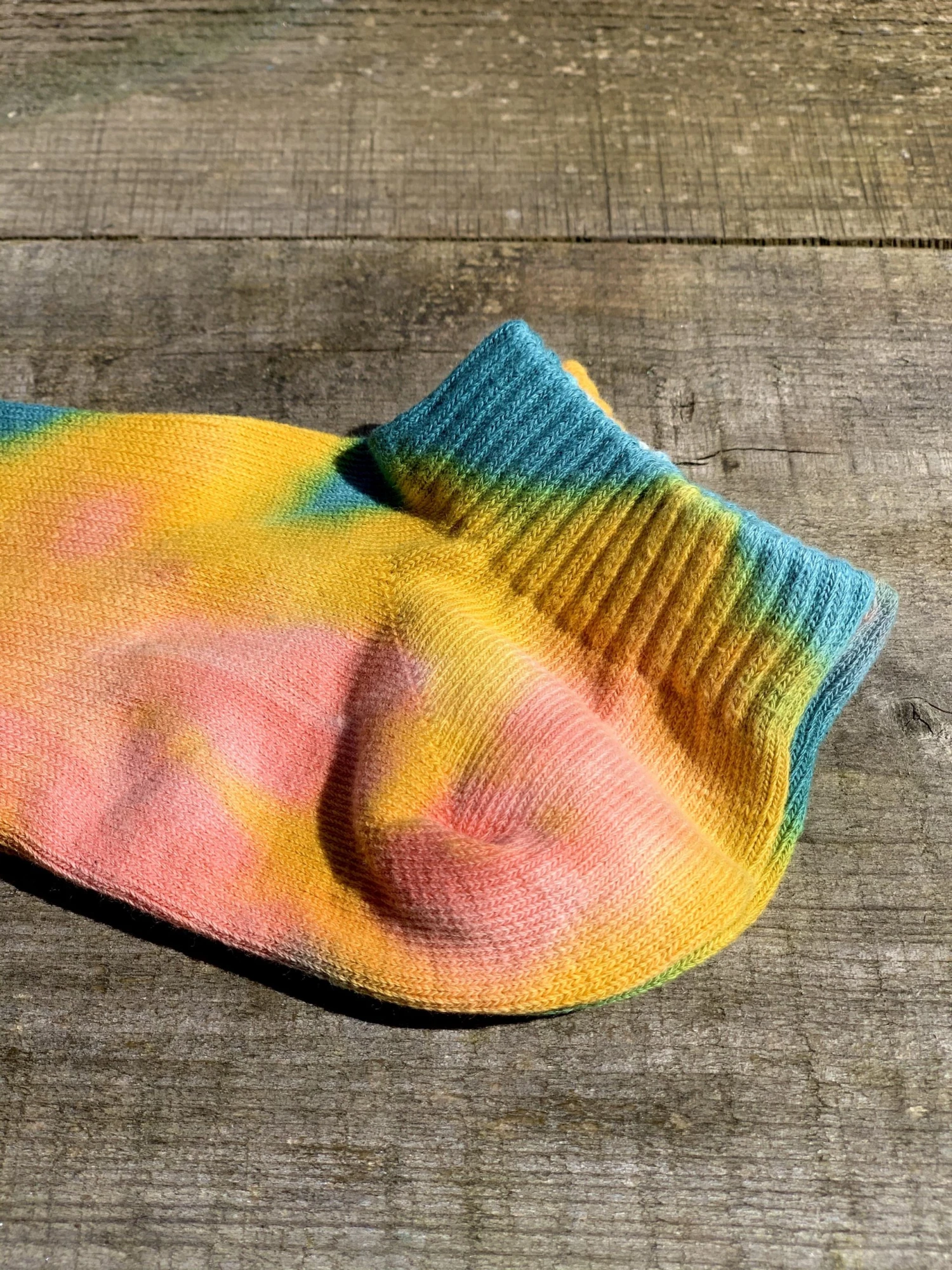RoToTo Organic Cotton Tie Dye Ankle Socks Blue Pink Yellow 3 RoToTo Organic Cotton Tie Dye Ankle Socks Blue Pink Yellow
